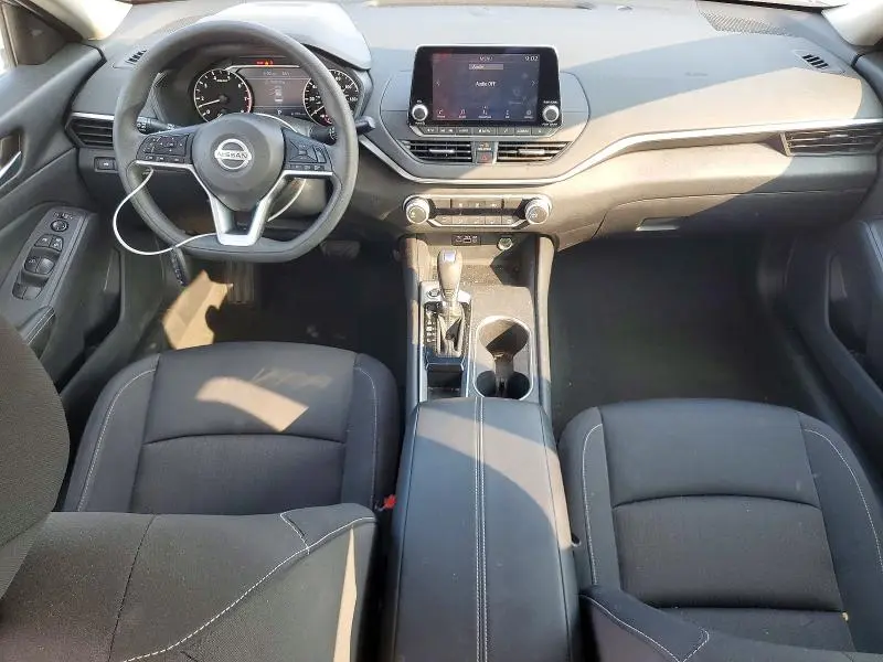 2022 NISSAN ALTIMA SV  