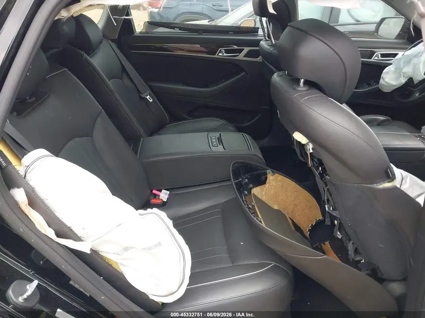 2015 HYUNDAI GENESIS 3.8