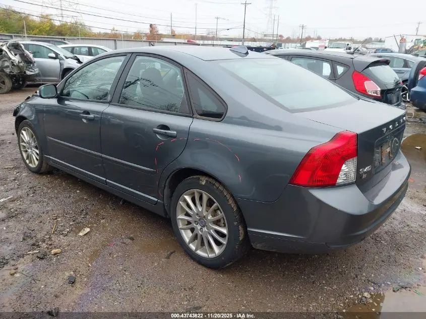 2010 VOLVO S40 2.4I