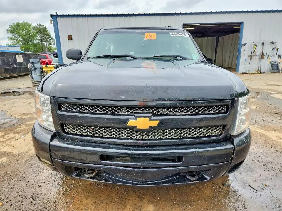 2011 CHEVROLET SILVERADO K1500 LT  