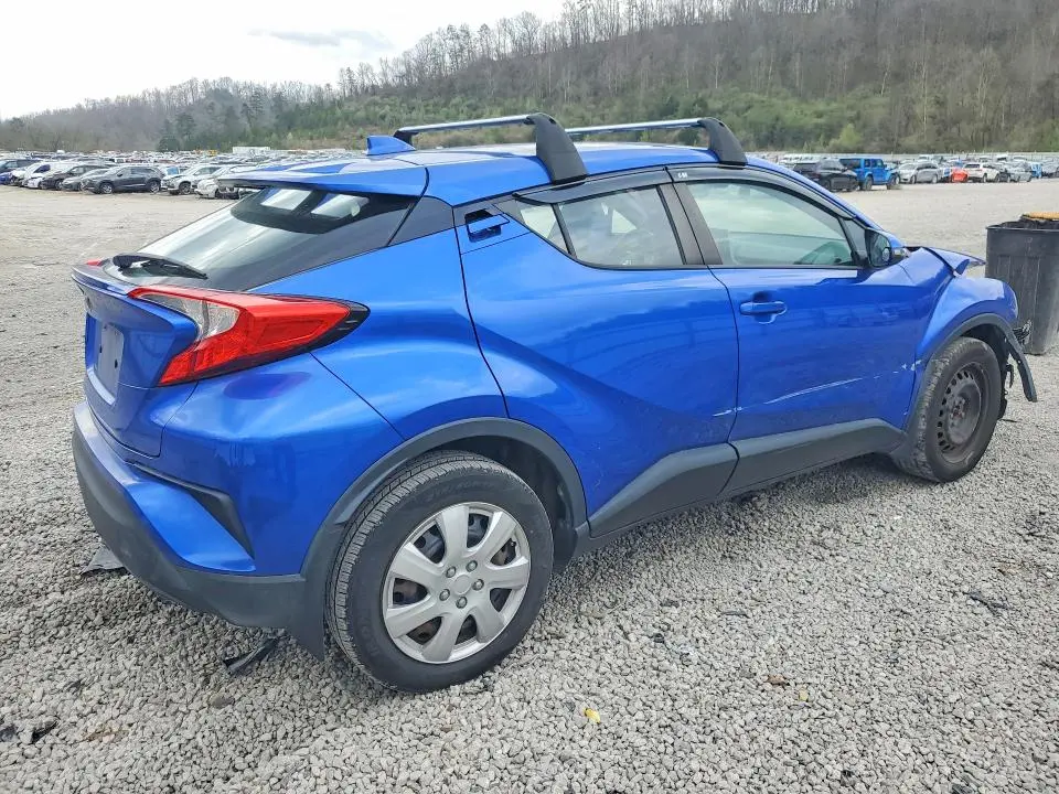 2019 TOYOTA C-HR LE  