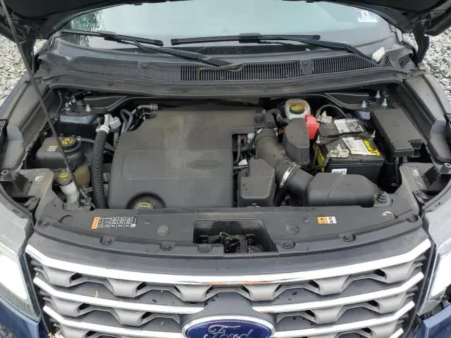 2017 FORD EXPLORER XLT  