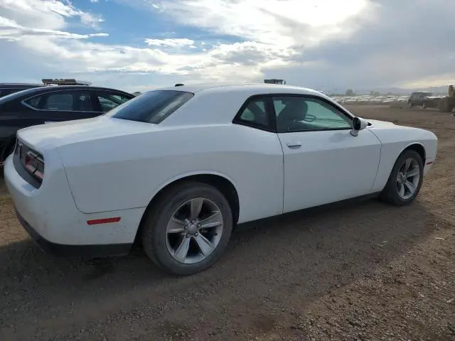 2017 DODGE CHALLENGER SXT  