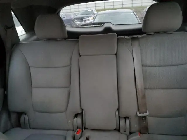 2011 KIA SORENTO BASE  