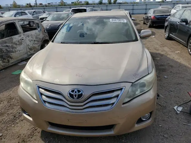 2010 TOYOTA CAMRY SE  