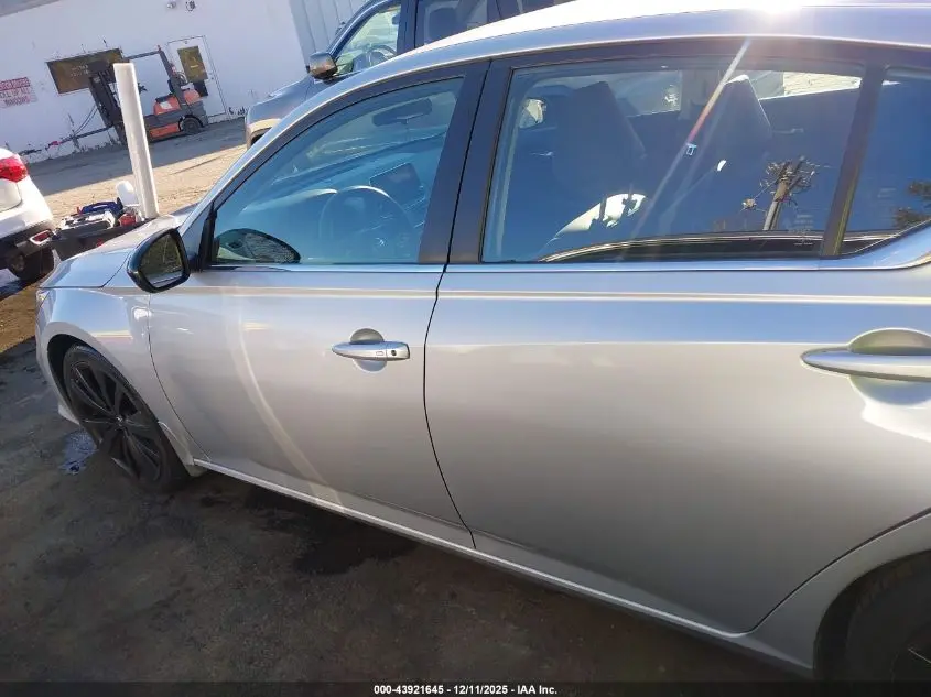 2021 NISSAN ALTIMA SR FWD