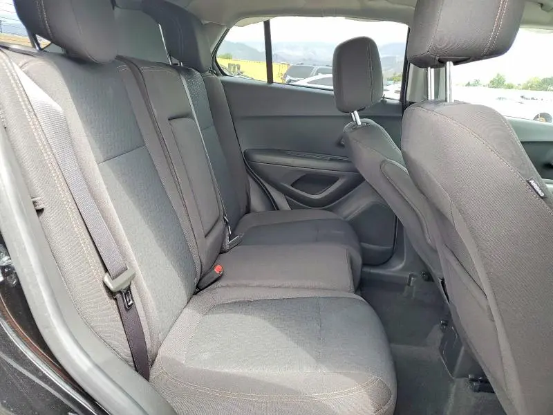 2022 CHEVROLET TRAX LS  