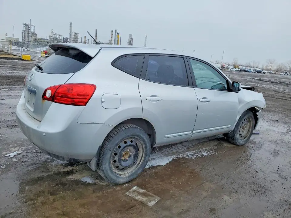 2013 NISSAN ROGUE S  