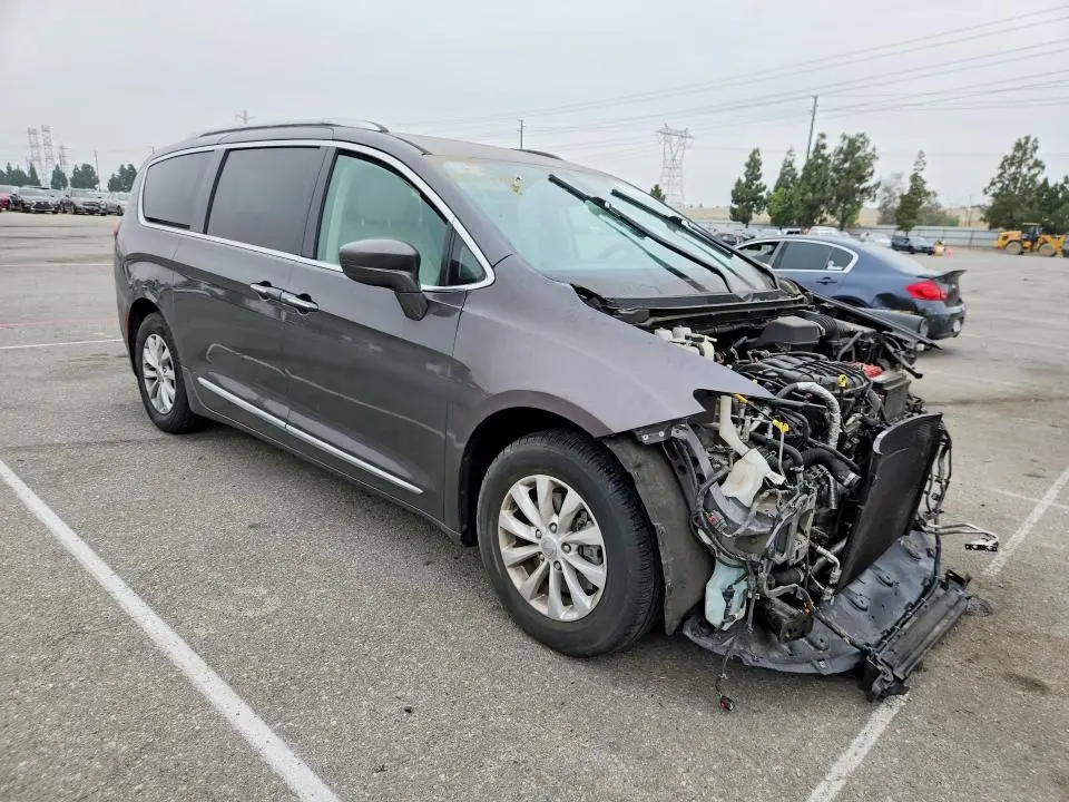 2019 CHRYSLER PACIFICA TOURING L  