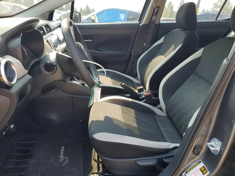 2021 NISSAN VERSA SV  
