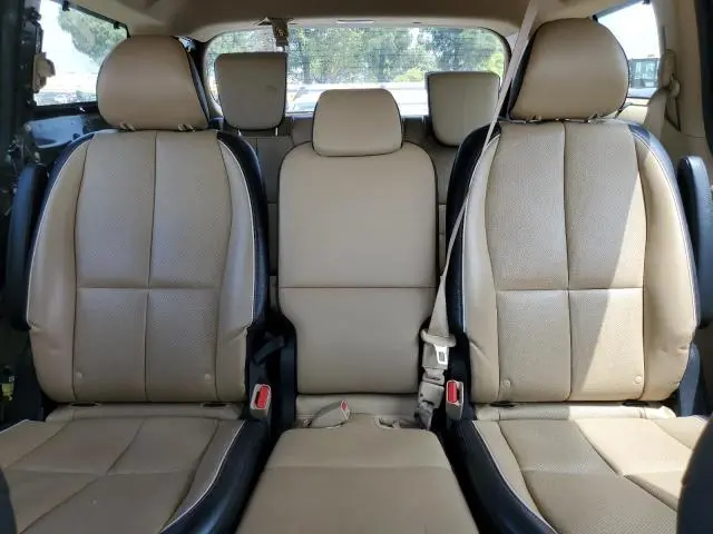 2017 KIA SEDONA EX