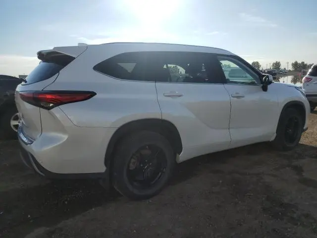 2022 TOYOTA HIGHLANDER PLATINUM  