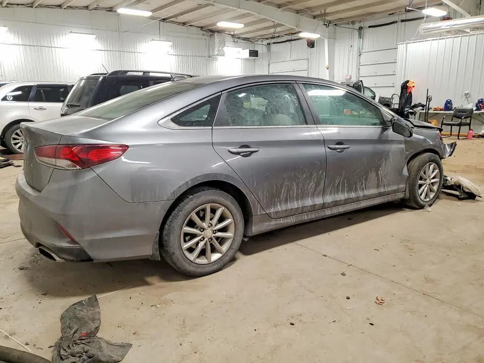 2018 HYUNDAI SONATA SE  