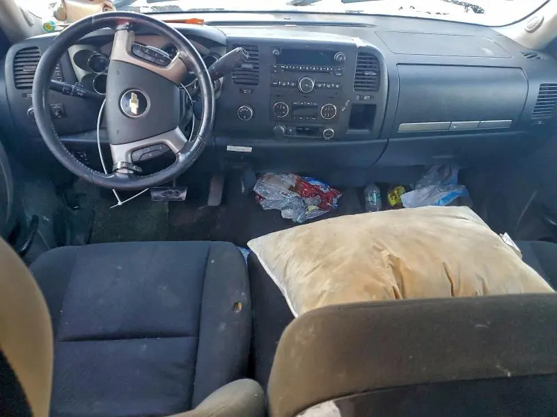 2011 CHEVROLET SILVERADO K1500 LT  