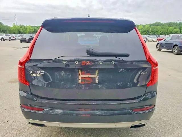 2021 VOLVO XC90 T6 MOMENTUM  