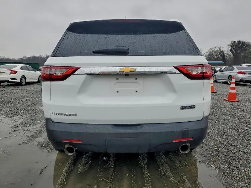 2020 CHEVROLET TRAVERSE LS  
