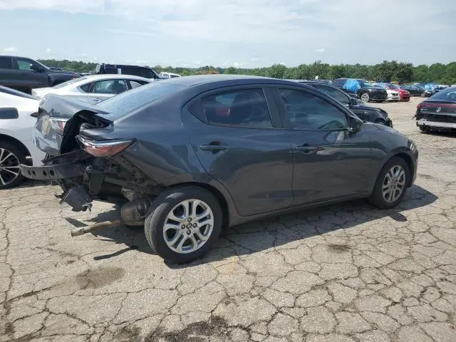 2017 TOYOTA YARIS IA   