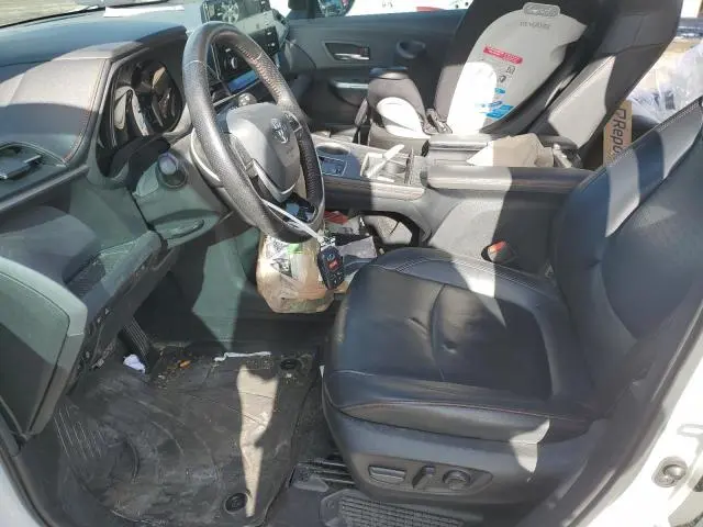 2022 TOYOTA SIENNA XSE  