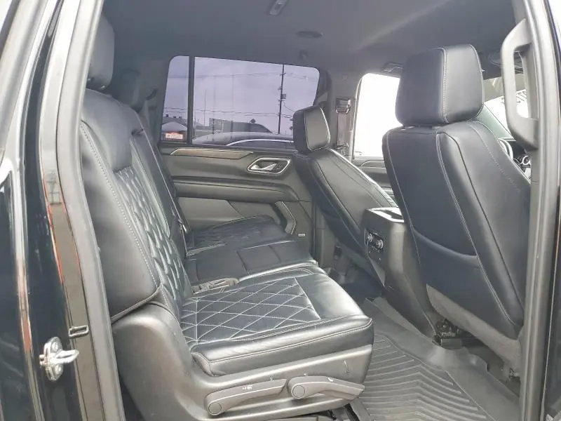 2023 CHEVROLET SUBURBAN C1500 LS  