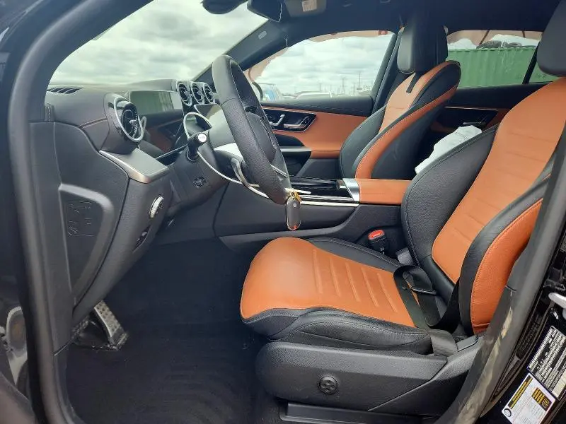 2025 MERCEDES-BENZ GLC 300 4MATIC  