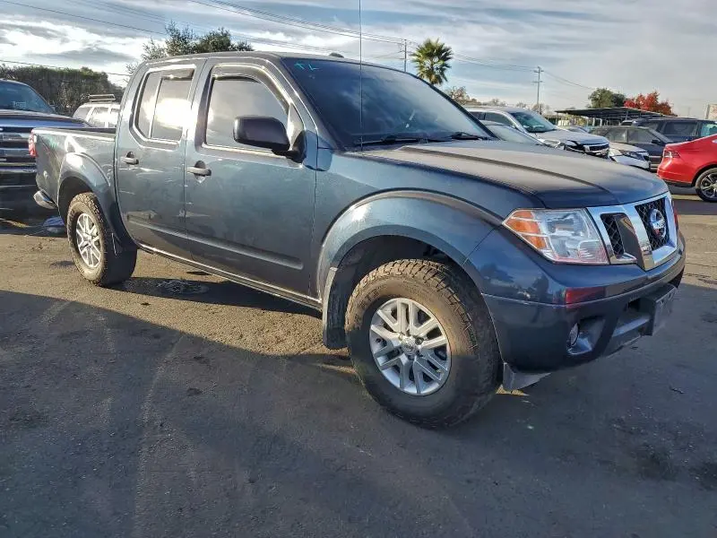 2017 NISSAN FRONTIER S  