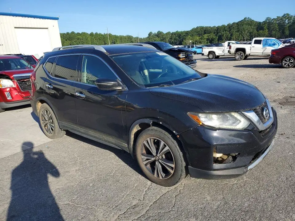 2017 NISSAN ROGUE SV  
