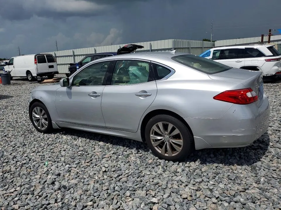 2013 INFINITI M37 X  