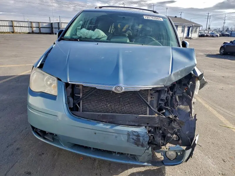 2010 CHRYSLER TOWN & COUNTRY TOURING  