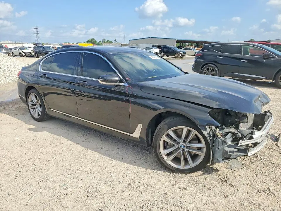 2019 BMW 750 XI  