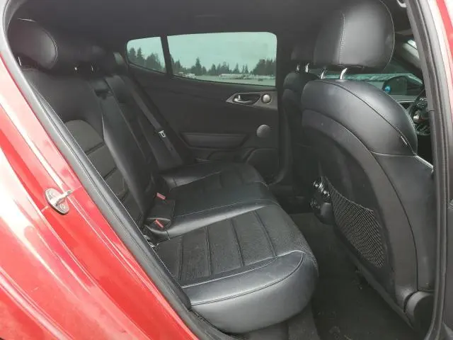 2018 KIA STINGER GT2  