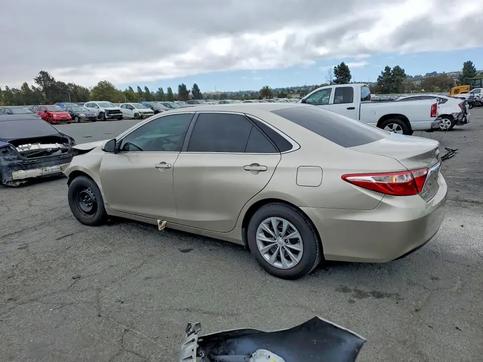 2017 TOYOTA CAMRY LE  