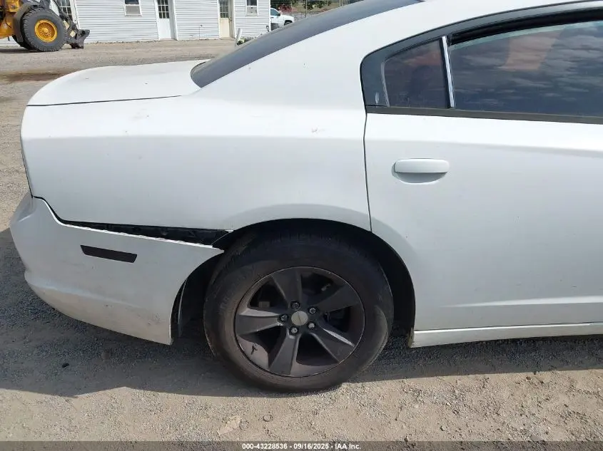 2014 DODGE CHARGER SE