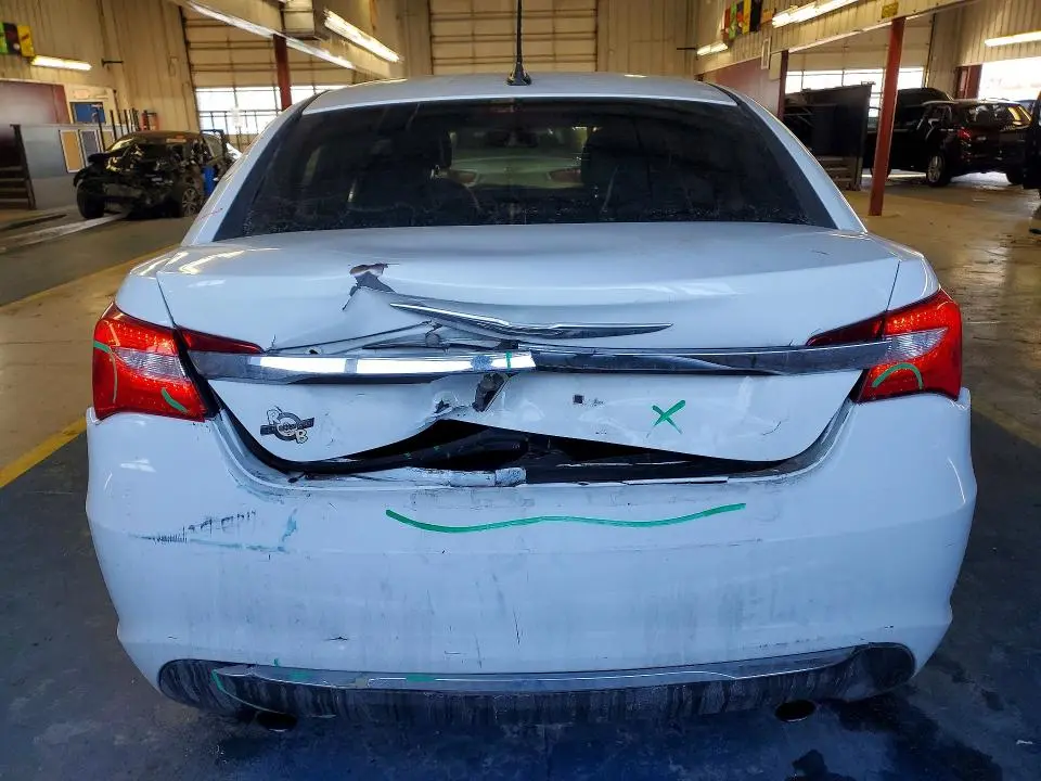 2013 CHRYSLER 200 LIMITED  