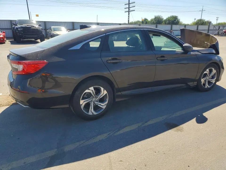 2018 HONDA ACCORD LX  