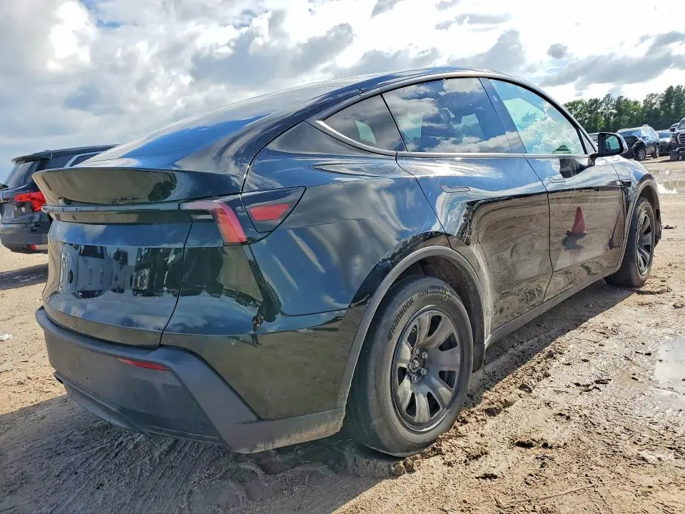 2026 TESLA MODEL Y   