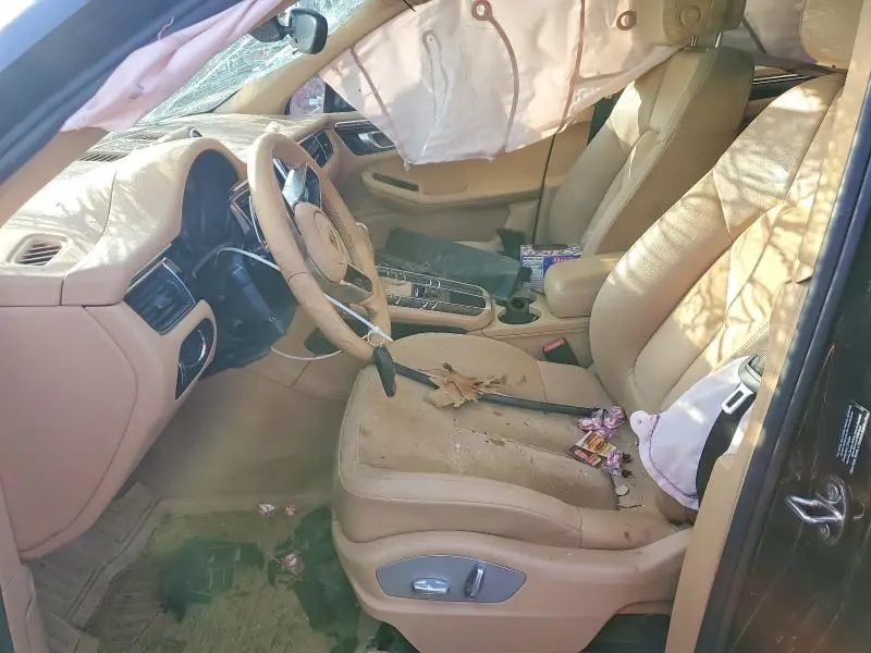 2016 PORSCHE MACAN S  