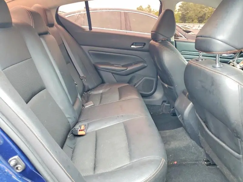 2019 NISSAN ALTIMA SR  