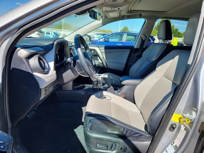 2017 TOYOTA RAV4 PLATINUM  