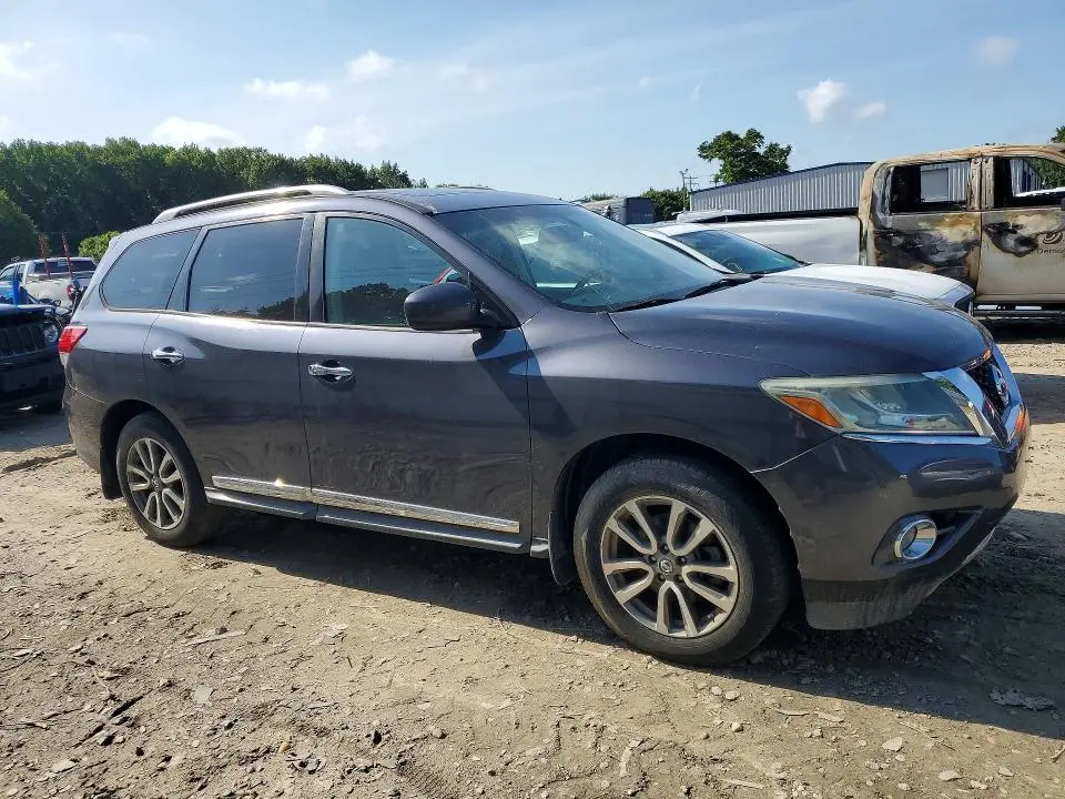 2013 NISSAN PATHFINDER S  
