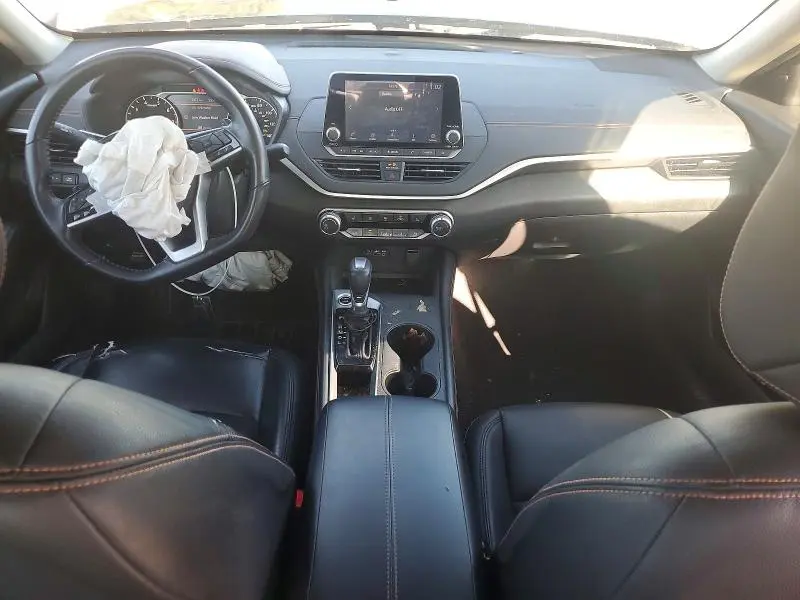 2021 NISSAN ALTIMA SR  