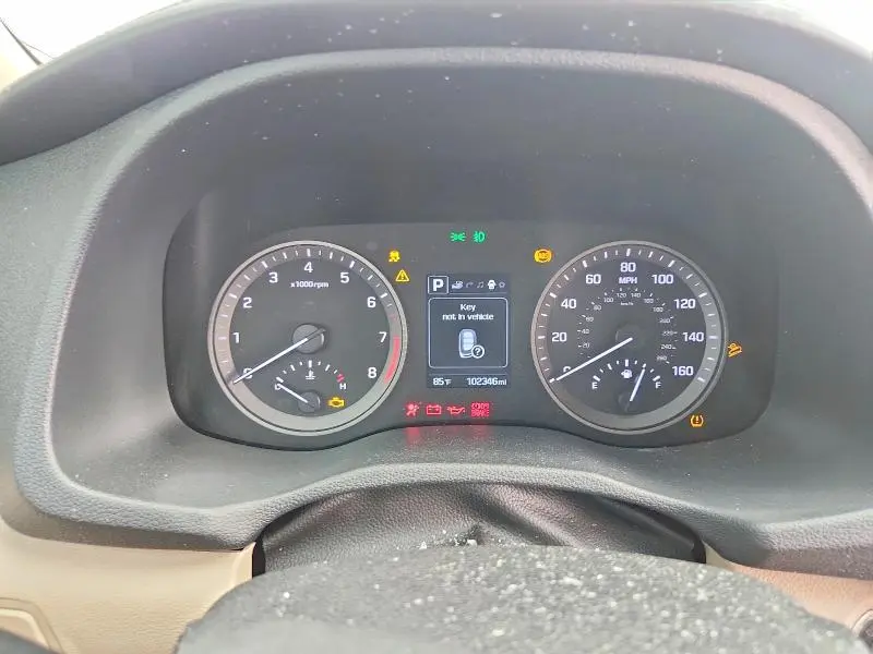 2017 HYUNDAI TUCSON SE PLUS  
