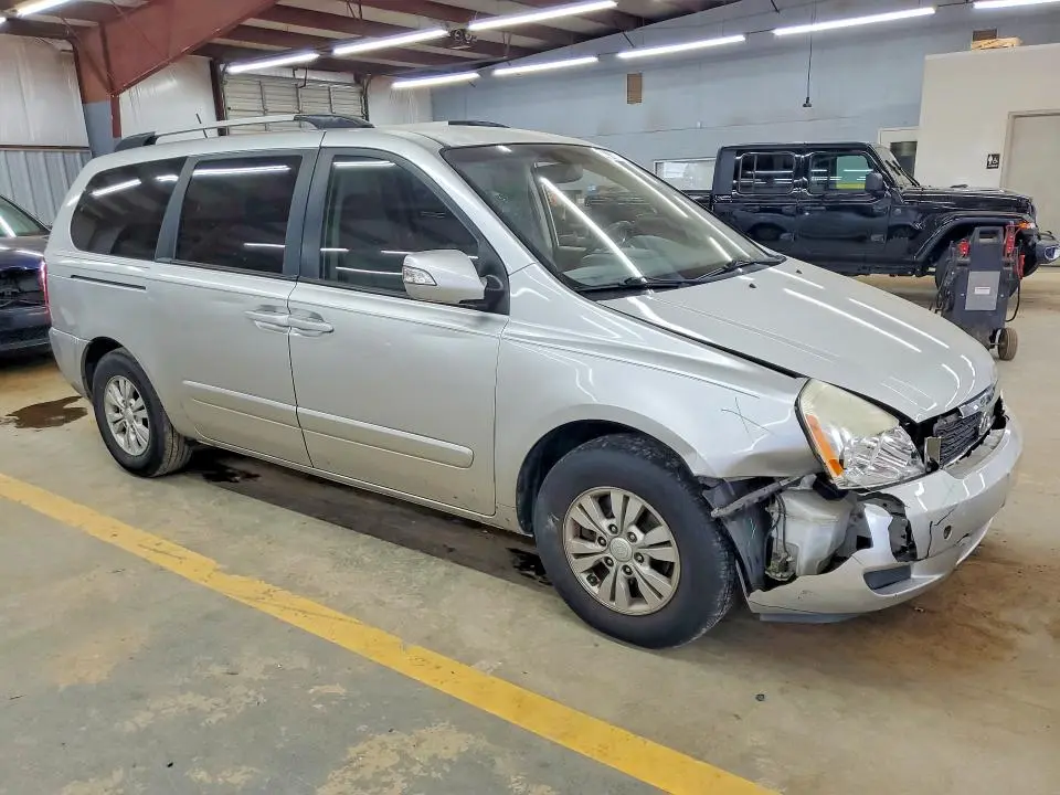 2012 KIA SEDONA LX  