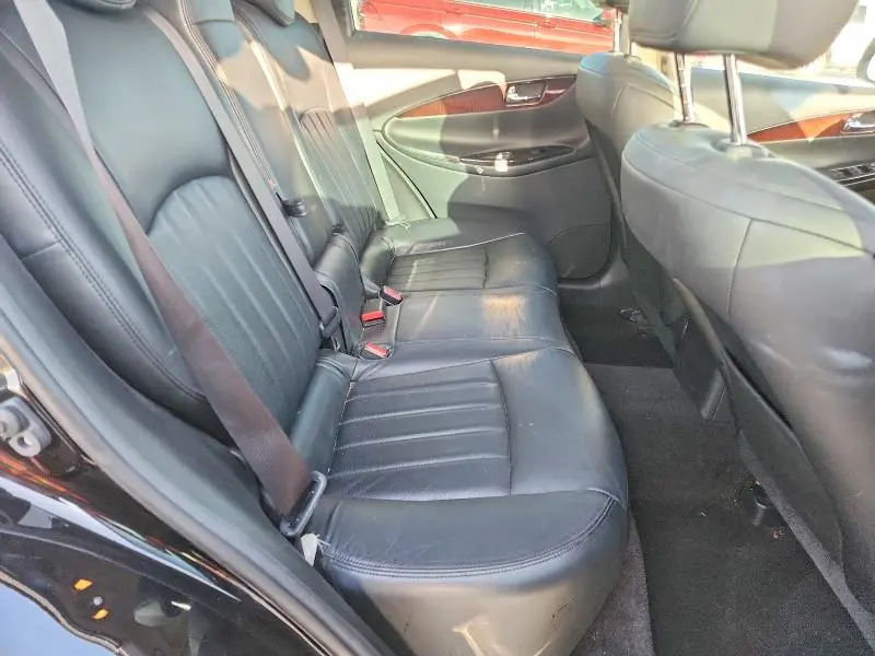 2017 INFINITI QX50 BASE  