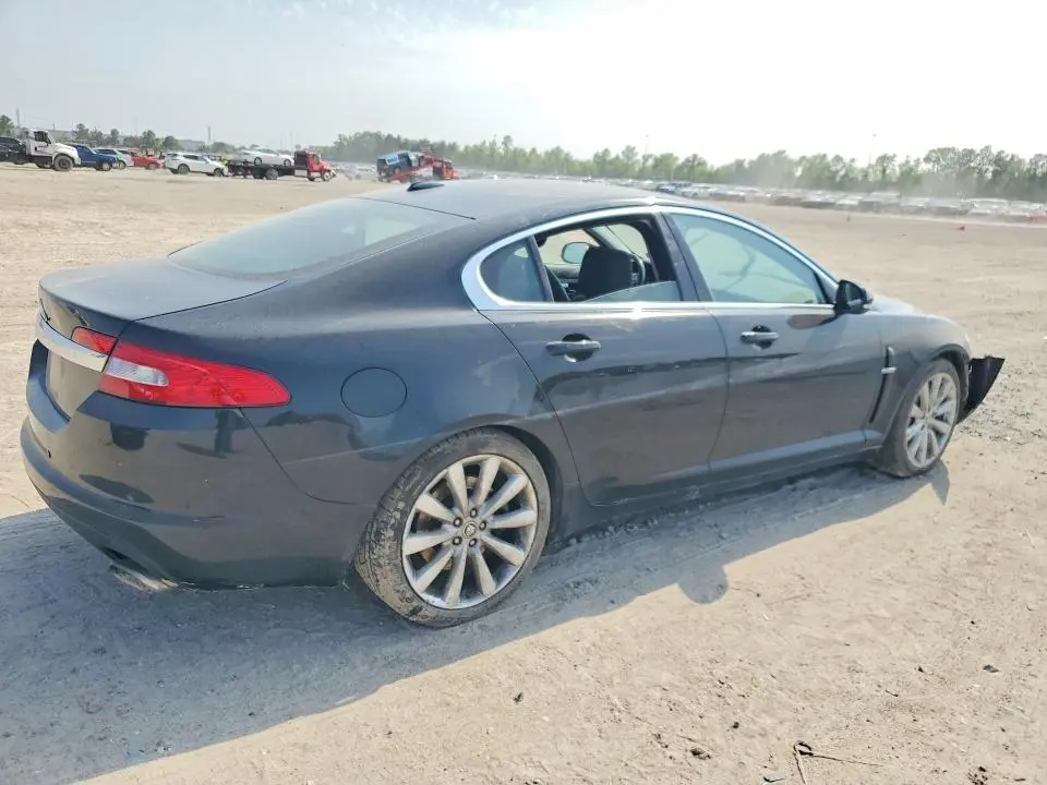 2011 JAGUAR XF PREMIUM  