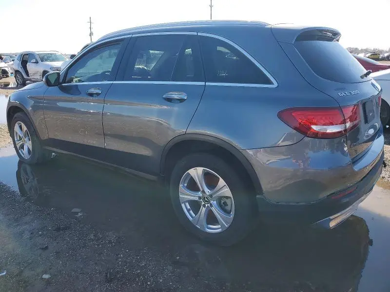 2018 MERCEDES-BENZ GLC 300  