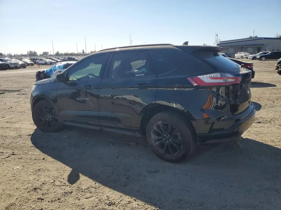 2022 FORD EDGE SE  