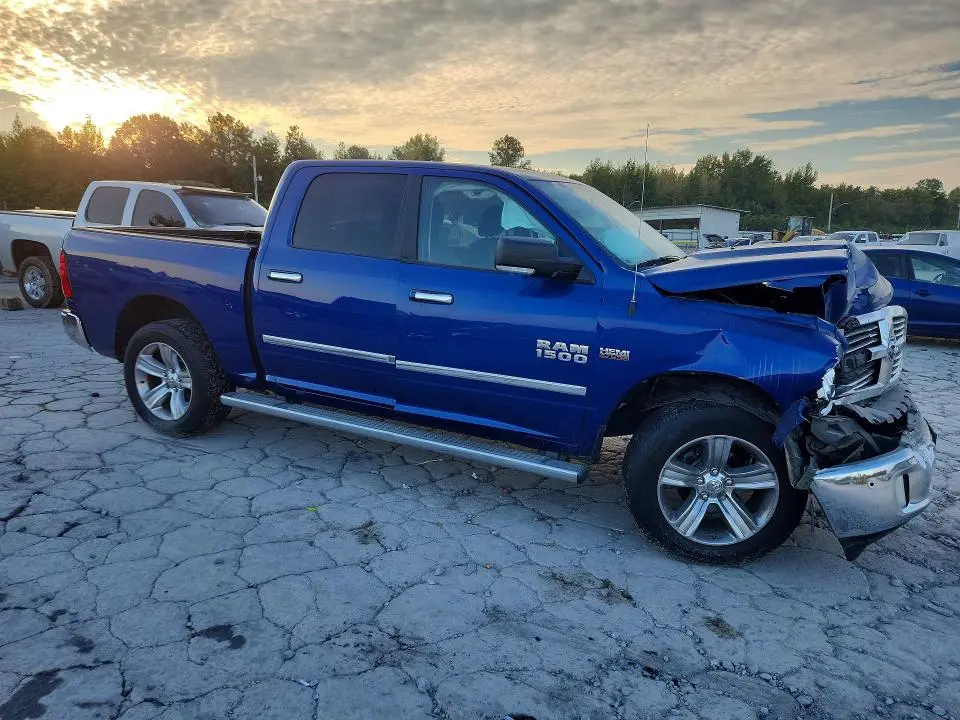 2014 RAM 1500 SLT  