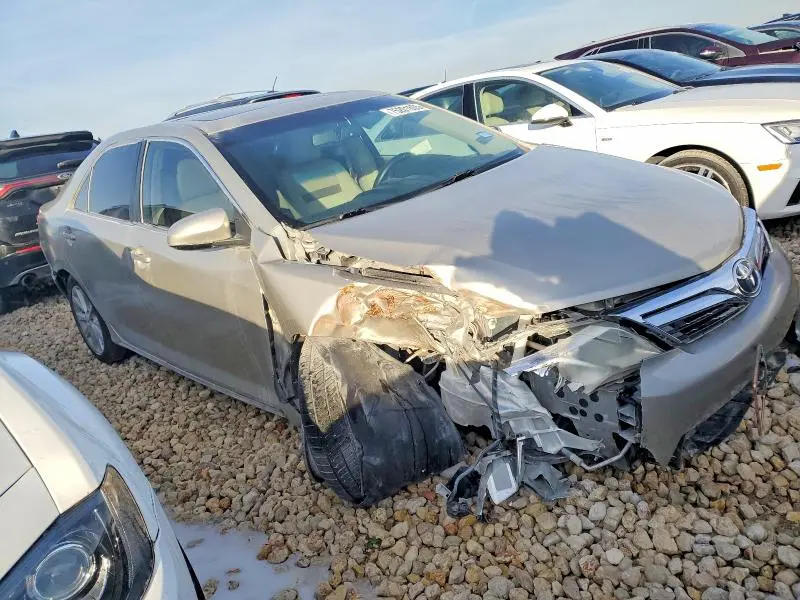 2014 TOYOTA CAMRY   