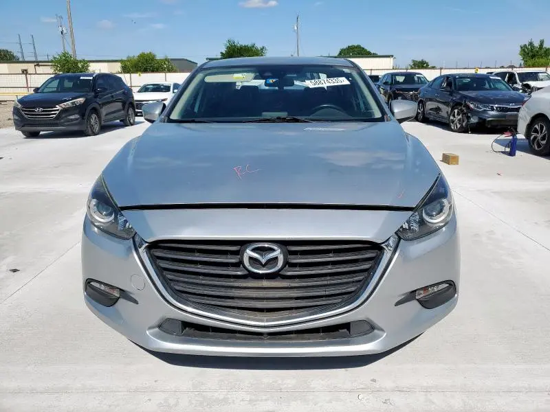 2018 MAZDA 3 TOURING  