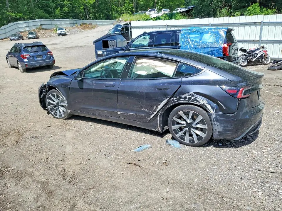 2024 TESLA 3   